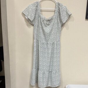 Monteau Chic Floral Midi Blue Dress Elastic Back Flowing Sleeves Size Large